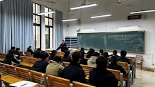 我院召开2024年秋学期毕业实习经验分享暨2025年春学期毕业实习动员大会