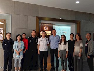 教务处组织全体教职工参观校史馆