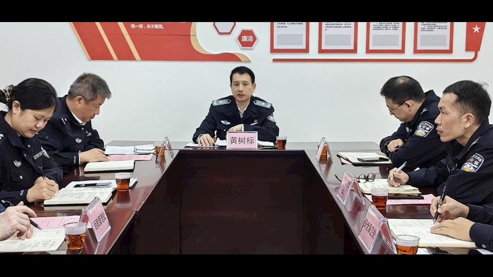 学校召开2025年图书馆安全工作专题会议