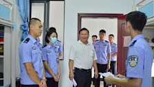 院部建设 | 治安学院党总支副书记陈垠安深入学生宿舍开展安全隐患排查工作